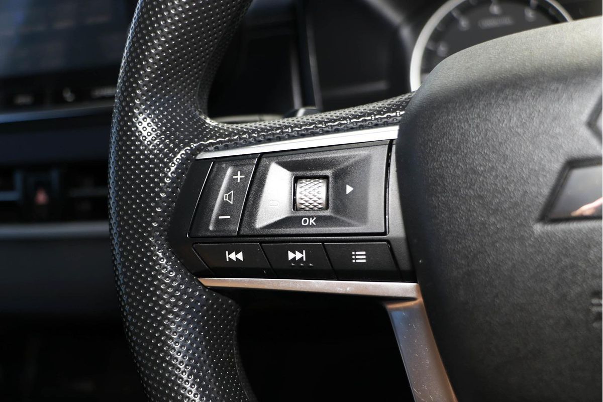 2023 Mitsubishi Outlander ES ZM