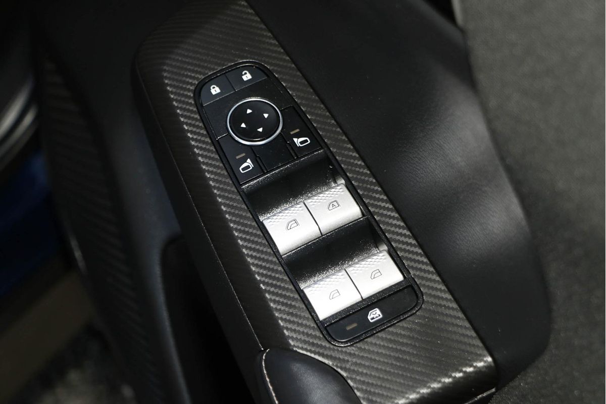 2023 Mitsubishi Outlander ES ZM