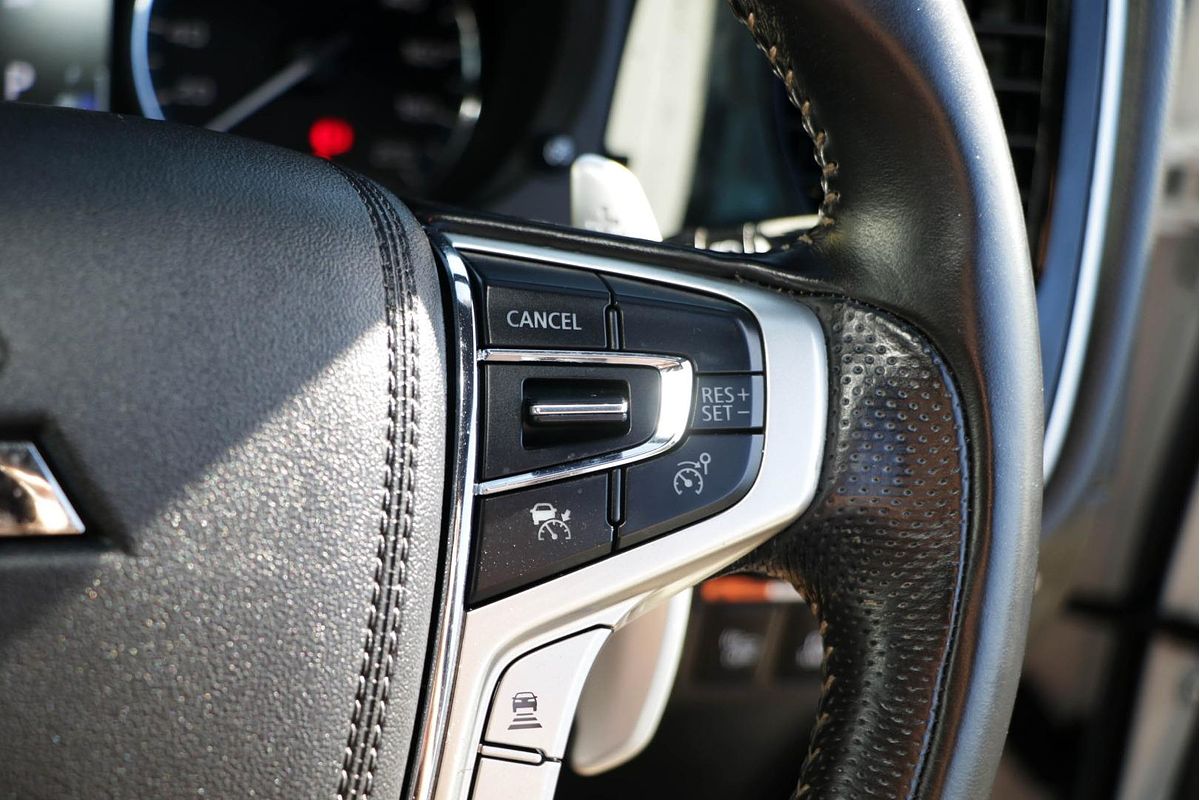 2019 Mitsubishi Outlander PHEV Exceed ZL
