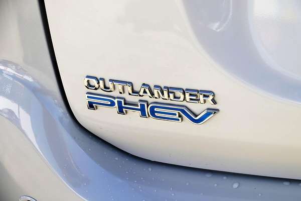2019 Mitsubishi Outlander PHEV Exceed ZL