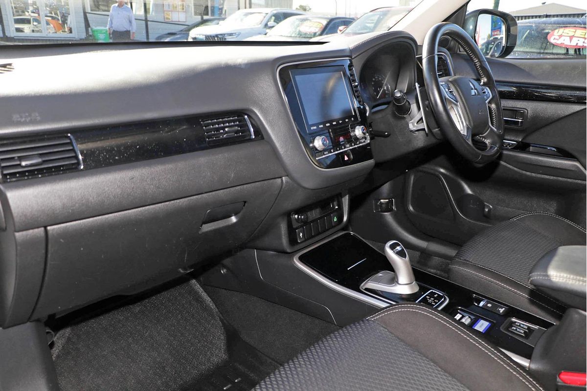 2019 Mitsubishi Outlander PHEV ES ADAS ZL