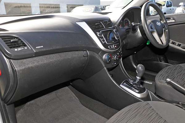 2016 Hyundai Accent Active RB3