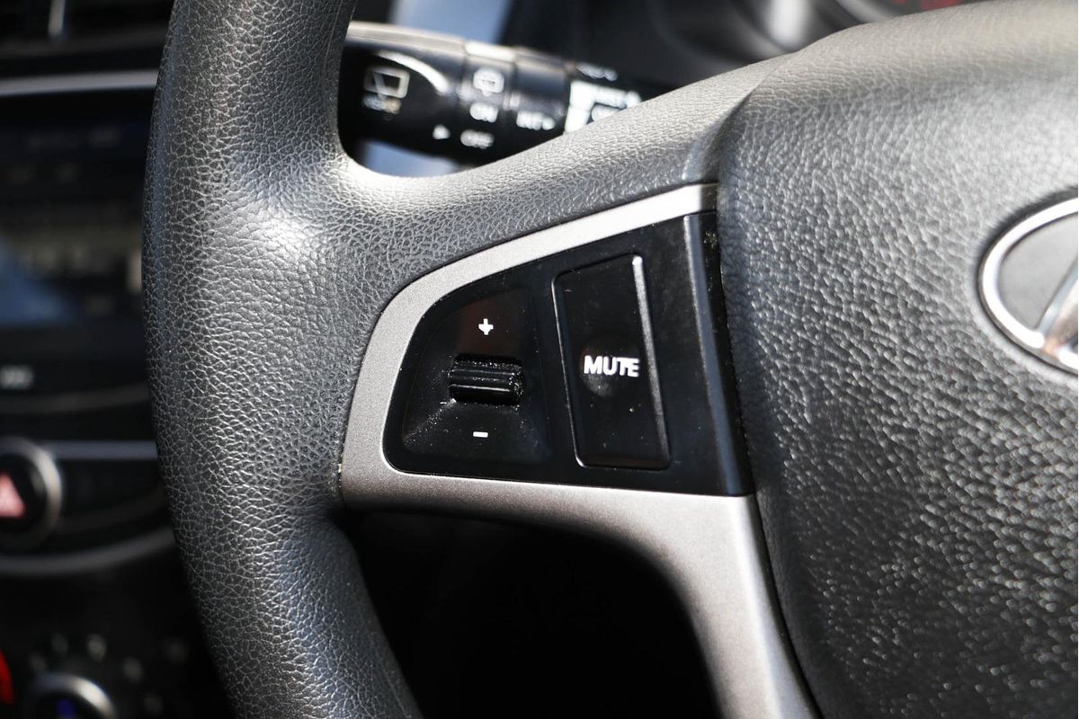 2016 Hyundai Accent Active RB3