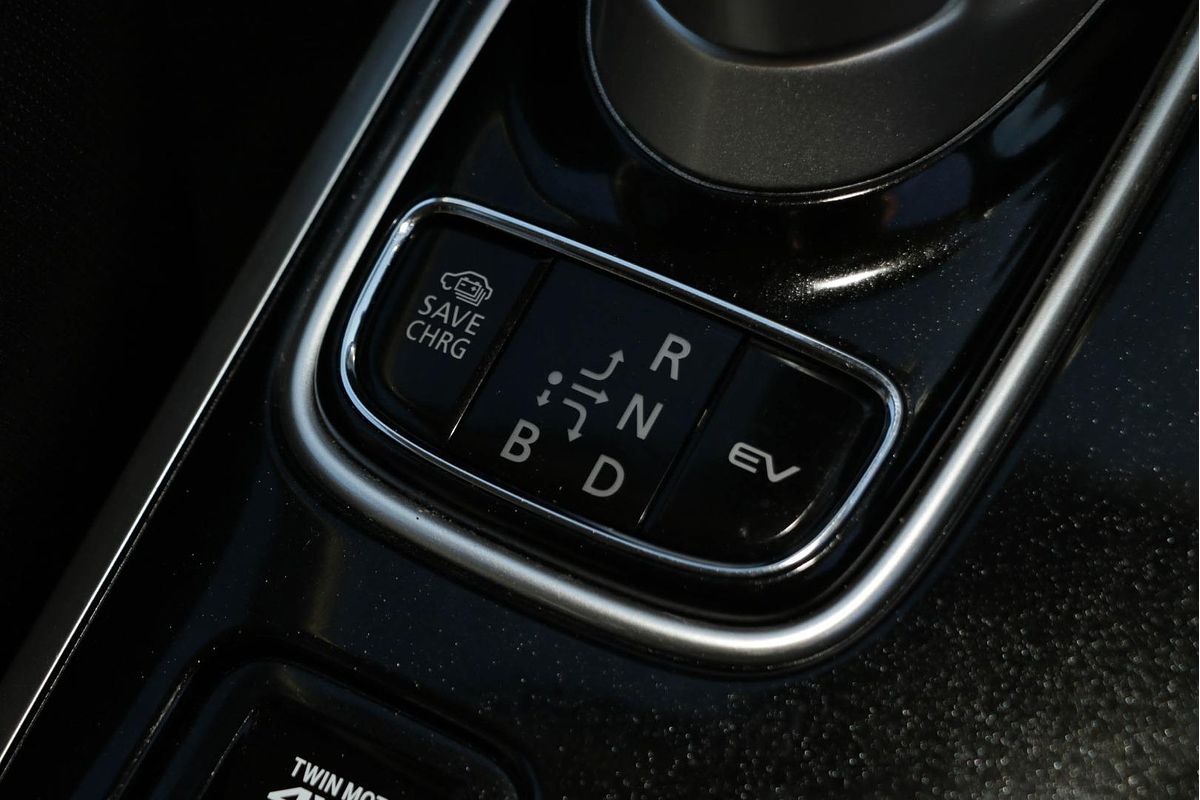 2019 Mitsubishi Outlander PHEV ES ADAS ZL