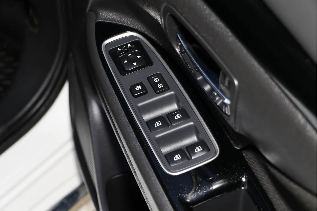 2019 Mitsubishi Outlander PHEV ES ADAS ZL