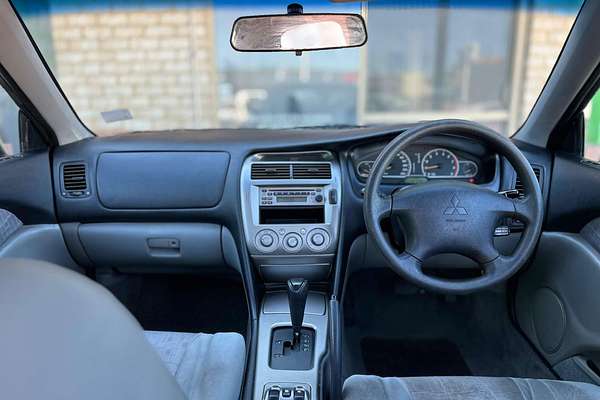 2005 Mitsubishi Magna ES TW
