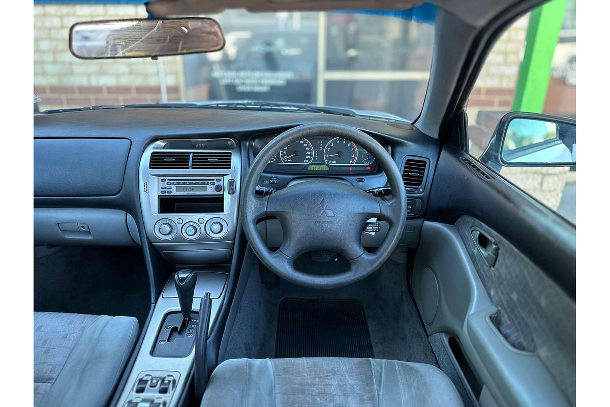 2005 Mitsubishi Magna ES TW