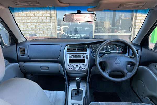 2005 Mitsubishi Magna ES TW