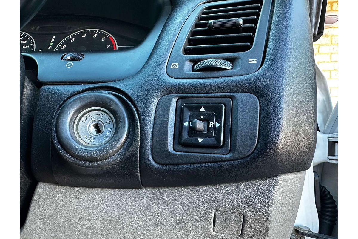 2005 Mitsubishi Magna ES TW