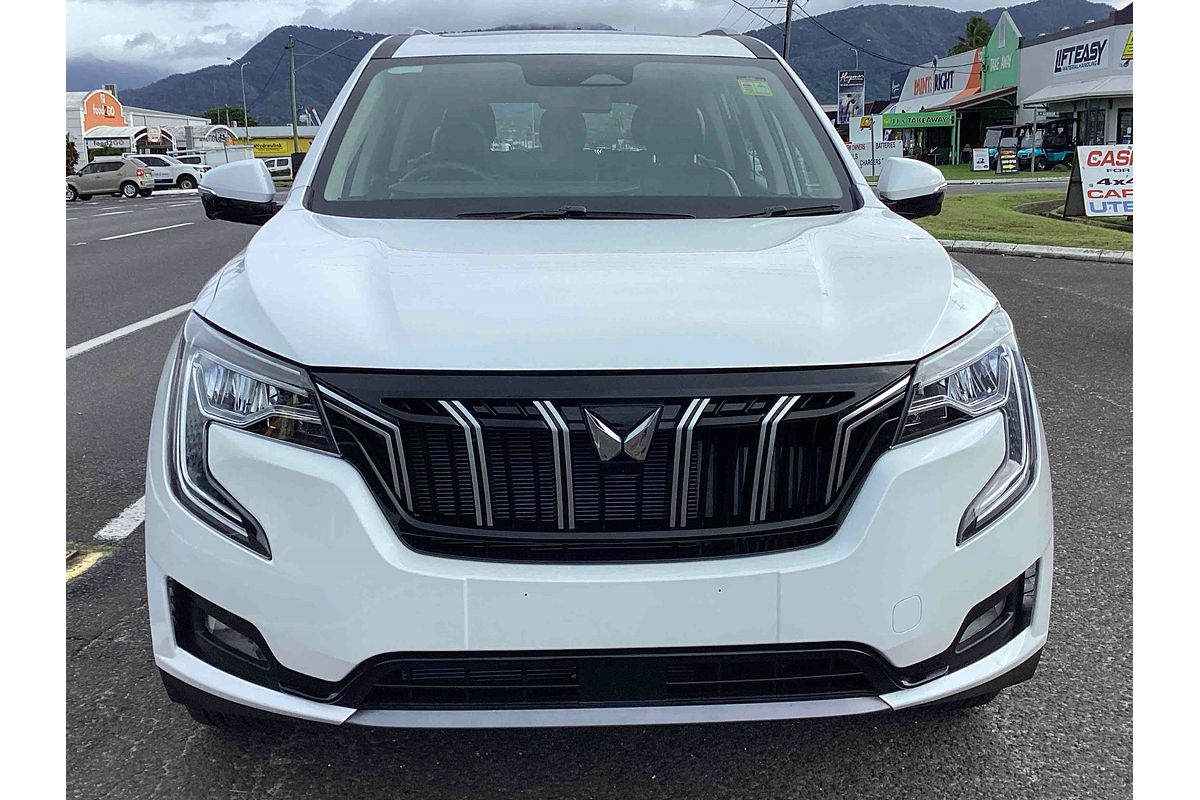 2025 Mahindra XUV700 AX7L