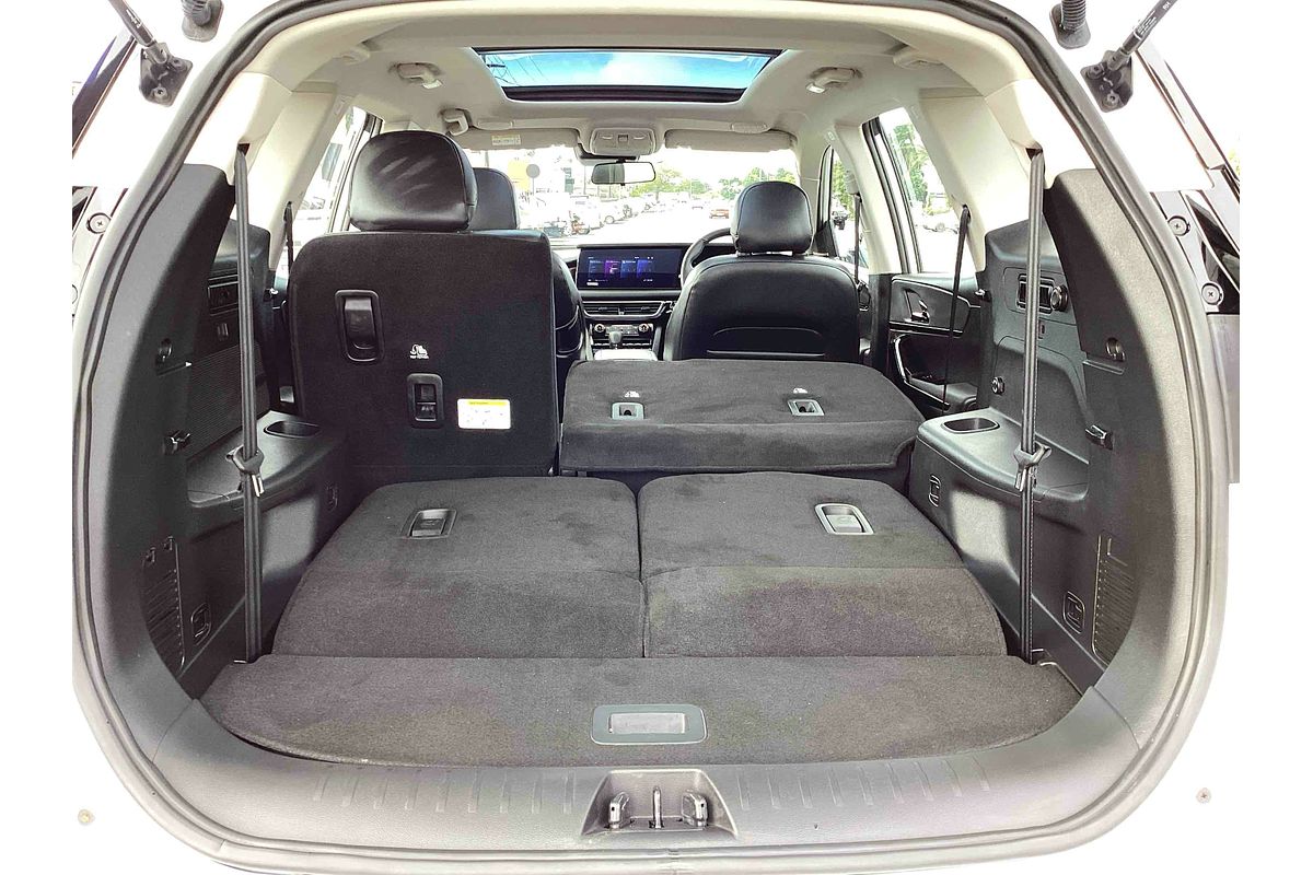 2025 Mahindra XUV700 AX7L