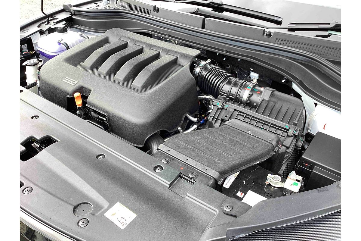 2025 Mahindra XUV700 AX7L