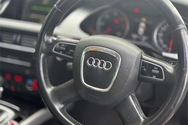 2010 Audi A4 2.7 TDI B8 (8K) MY11