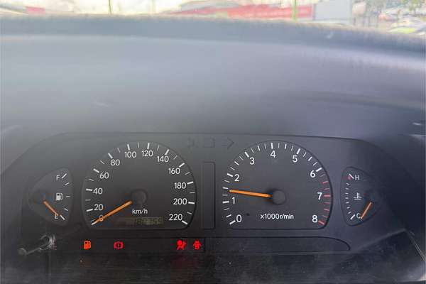 2002 Toyota AVALON CONQUEST MCX10R