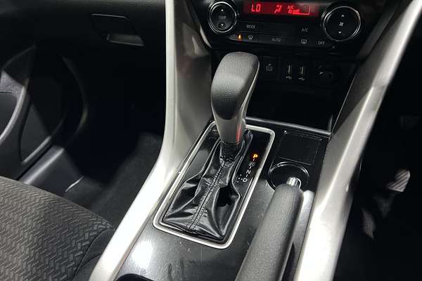 2022 Mitsubishi Eclipse Cross ES YB