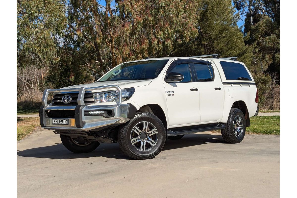 2017 Toyota Hilux SR GUN126R 4X4