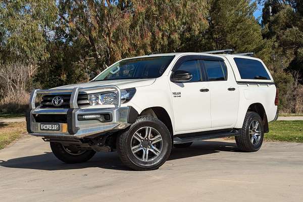 2017 Toyota Hilux SR GUN126R 4X4