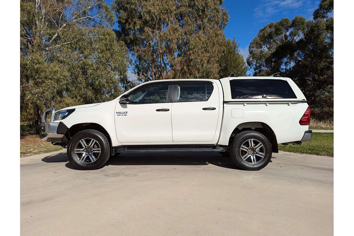 2017 Toyota Hilux SR GUN126R 4X4
