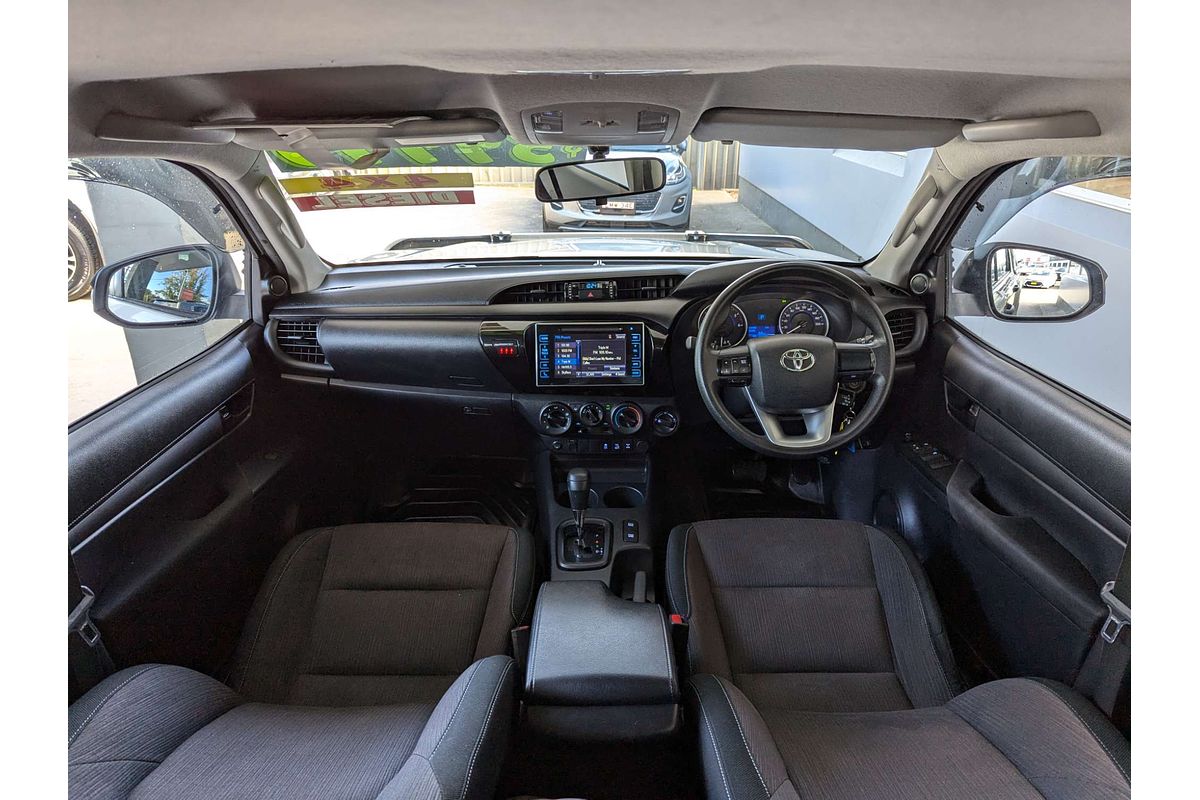 2017 Toyota Hilux SR GUN126R 4X4