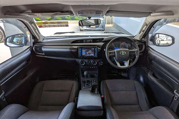 2017 Toyota Hilux SR GUN126R 4X4