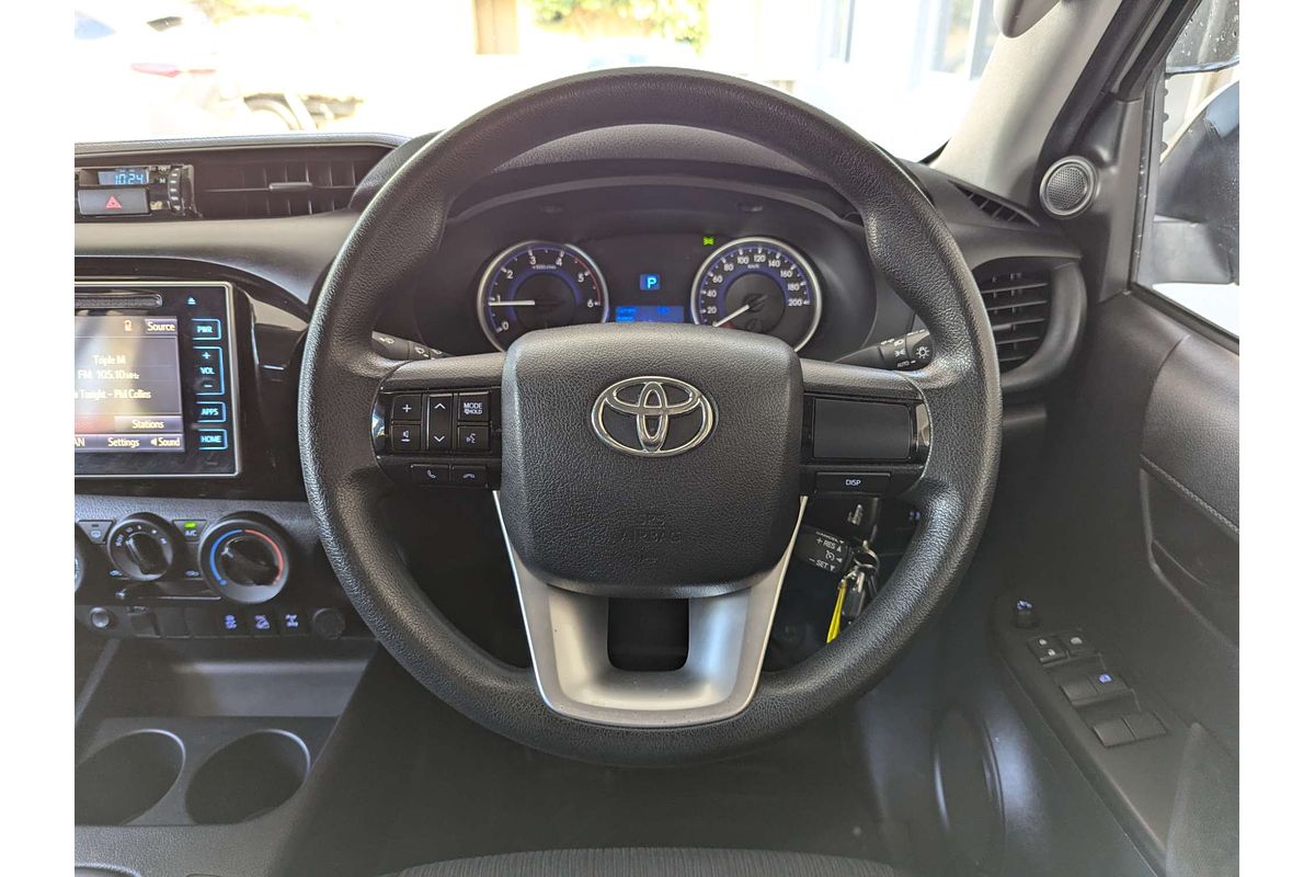 2017 Toyota Hilux SR GUN126R 4X4