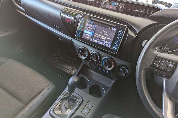 2017 Toyota Hilux SR GUN126R 4X4