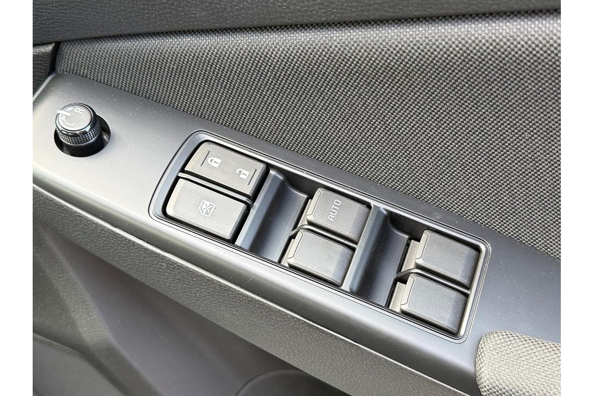 2025 Isuzu MU-X LS-M