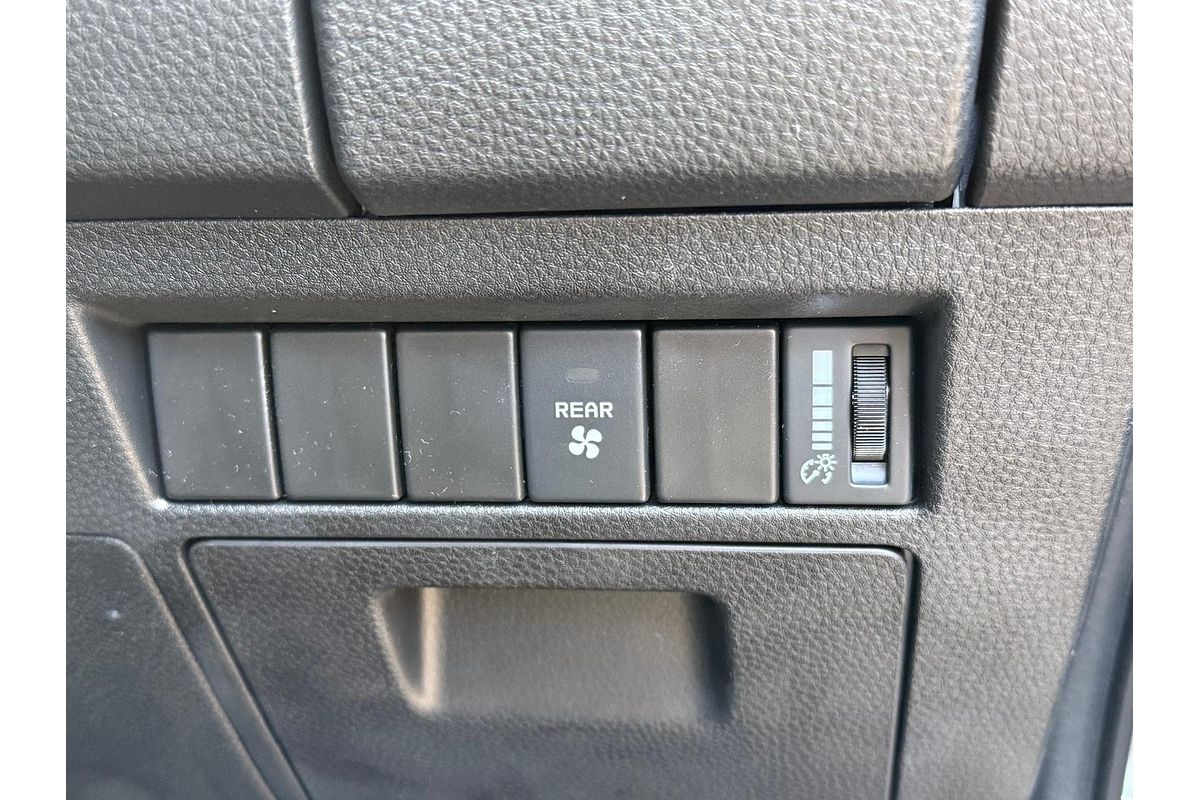 2025 Isuzu MU-X LS-M