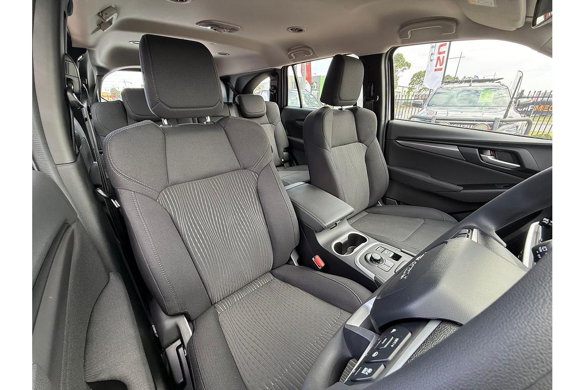 2025 Isuzu MU-X LS-M