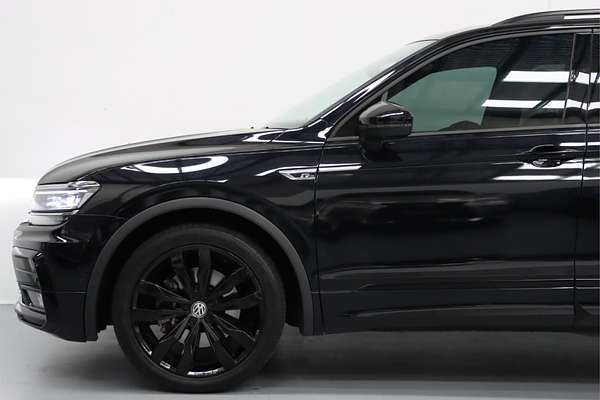 2018 Volkswagen Tiguan Wolfsburg Edition 5N