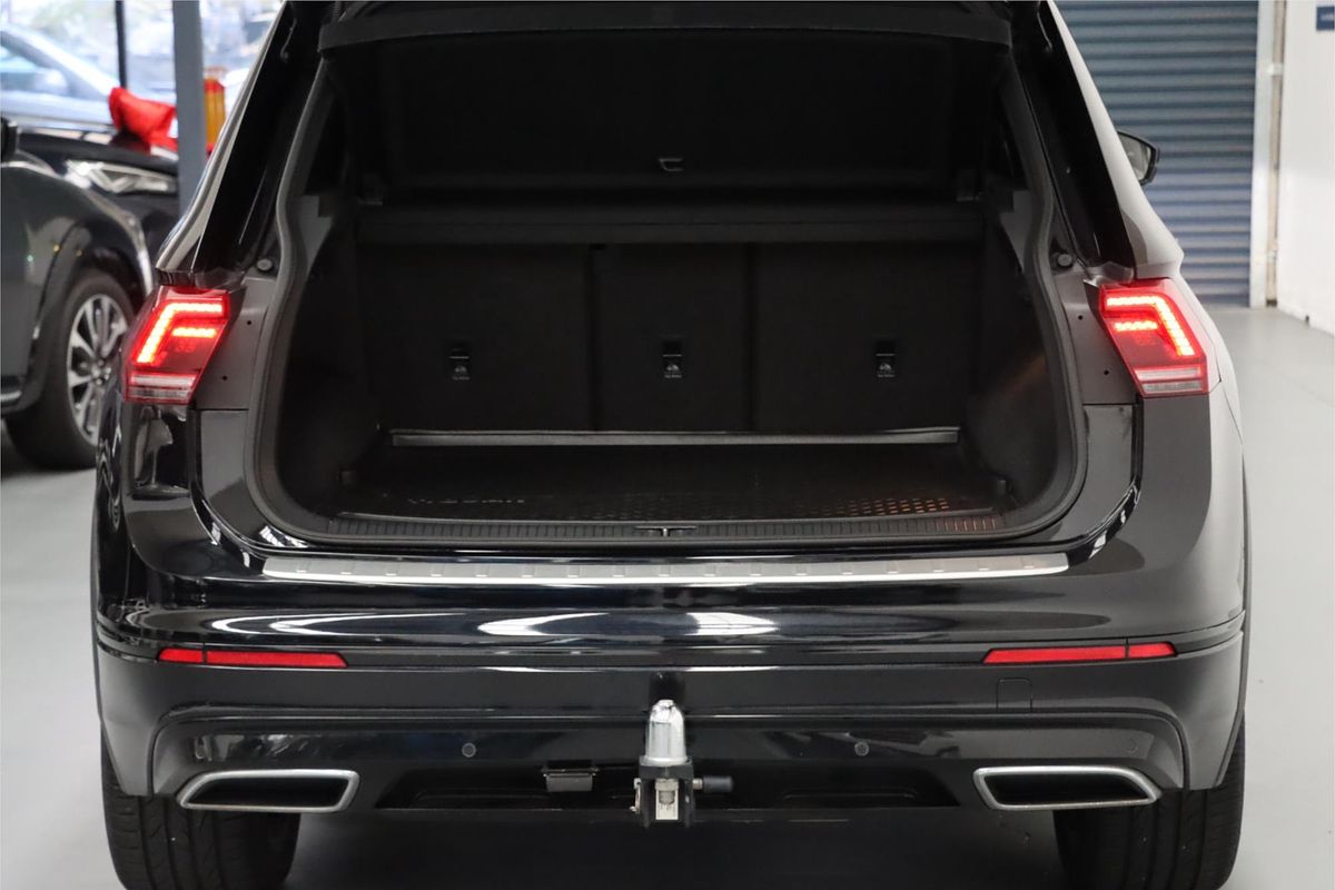 2018 Volkswagen Tiguan Wolfsburg Edition 5N