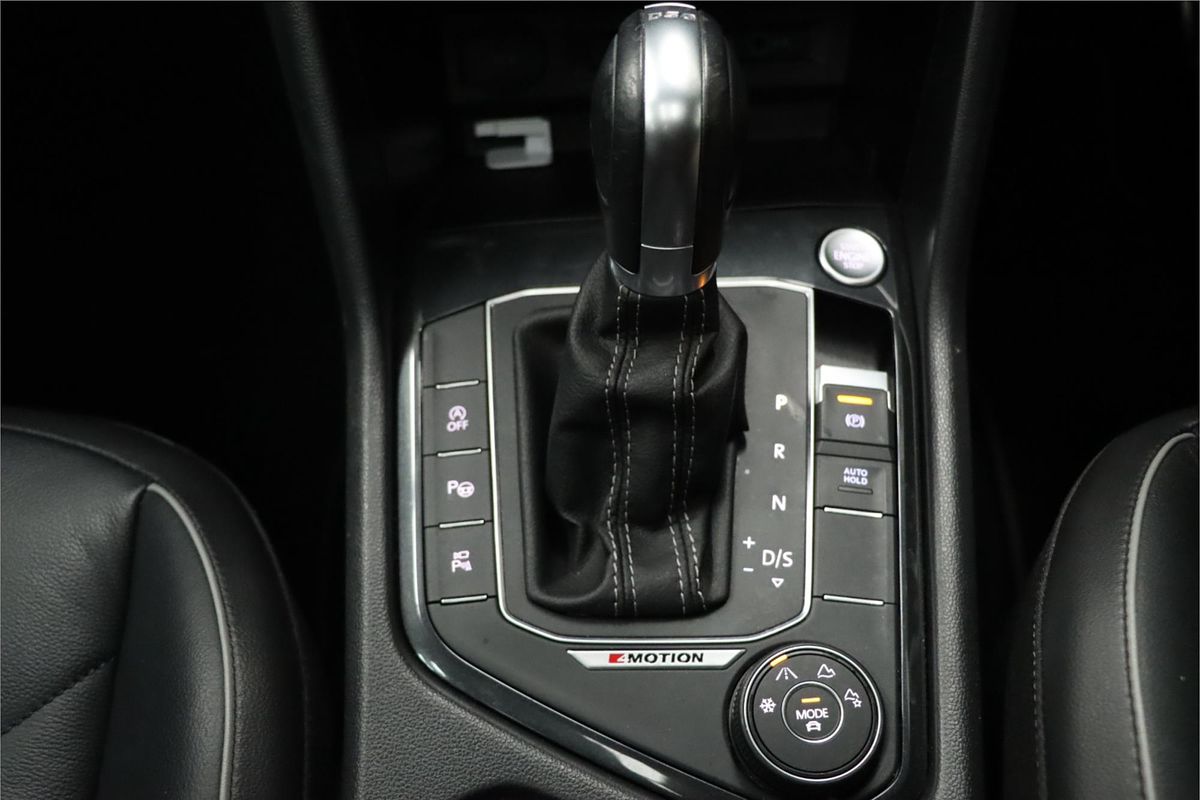 2018 Volkswagen Tiguan Wolfsburg Edition 5N