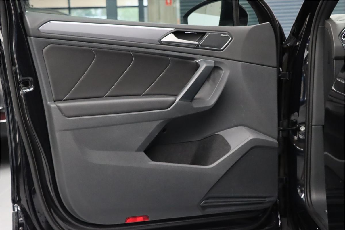 2018 Volkswagen Tiguan Wolfsburg Edition 5N