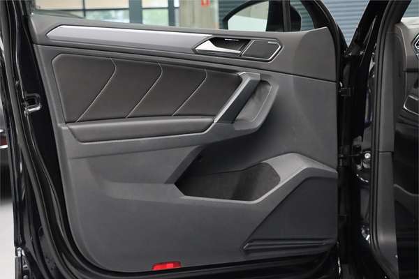 2018 Volkswagen Tiguan Wolfsburg Edition 5N