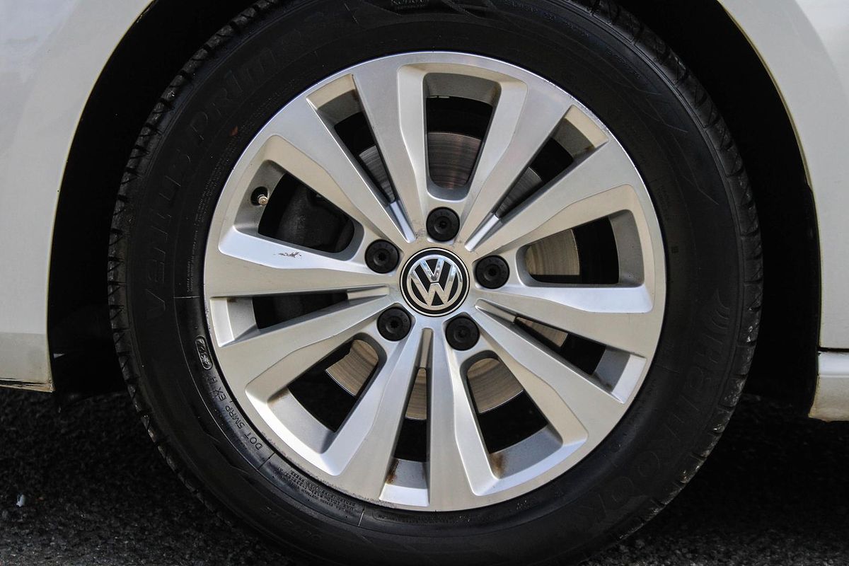 2014 Volkswagen Golf 90TSI Comfortline 7
