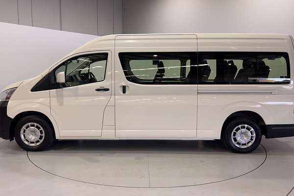 2022 Toyota Hiace Commuter GDH322R