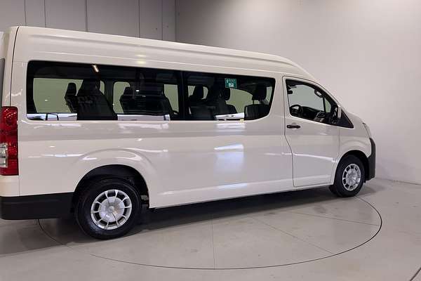 2022 Toyota Hiace Commuter GDH322R