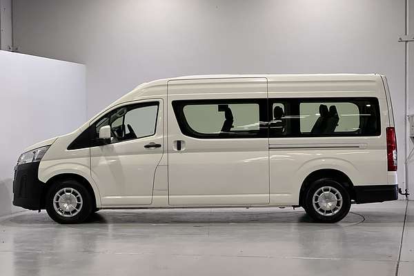 2022 Toyota Hiace Commuter GDH322R