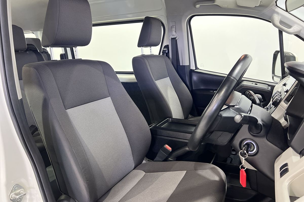 2022 Toyota Hiace Commuter GDH322R
