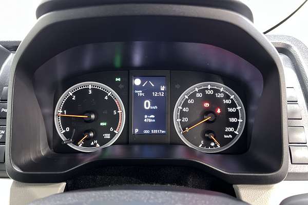 2022 Toyota Hiace Commuter GDH322R
