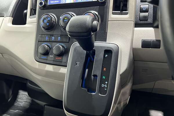 2022 Toyota Hiace Commuter GDH322R