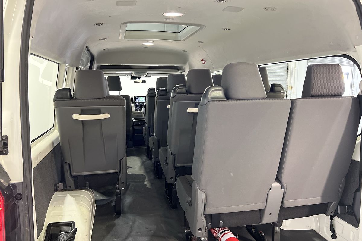 2022 Toyota Hiace Commuter GDH322R