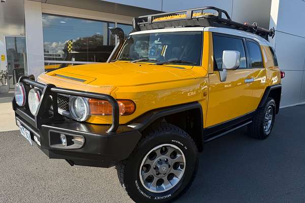 2012 Toyota FJ Cruiser  GSJ15R