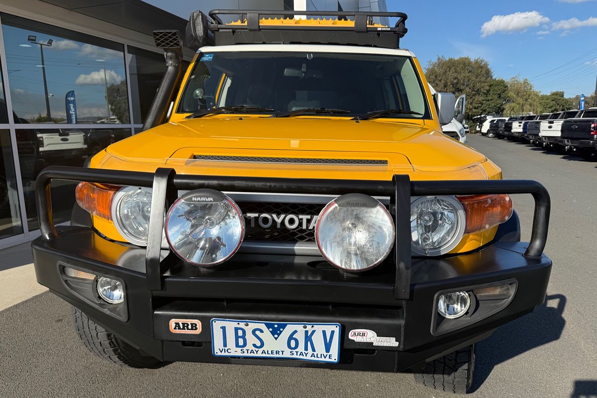 2012 Toyota FJ Cruiser GSJ15R