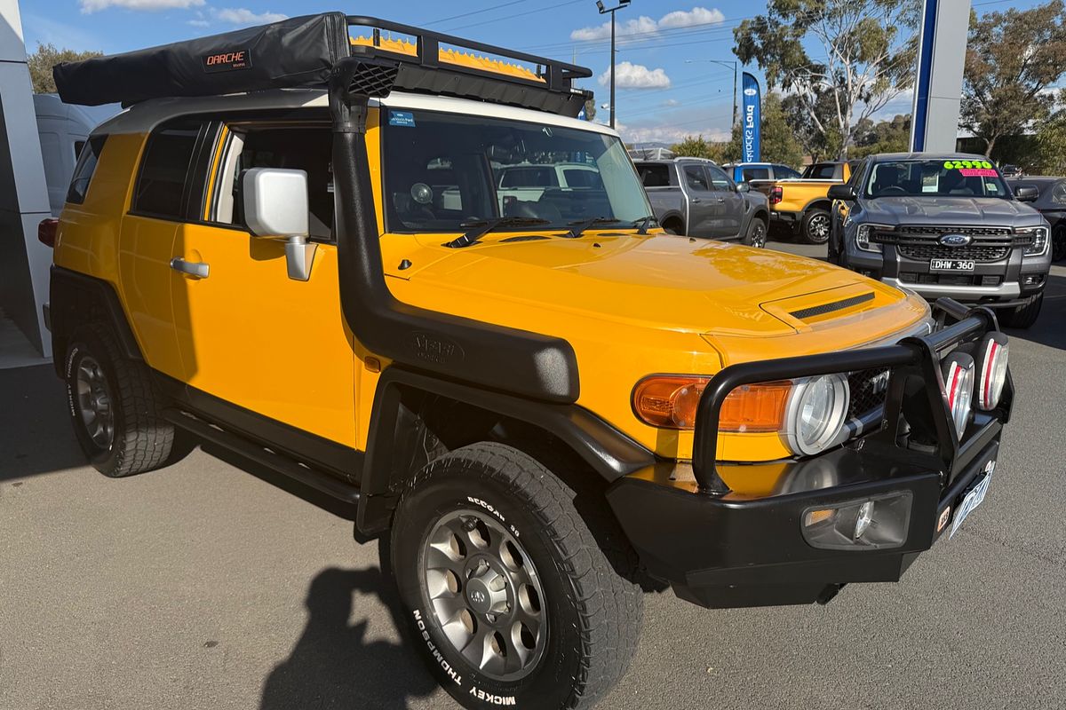 2012 Toyota FJ Cruiser GSJ15R