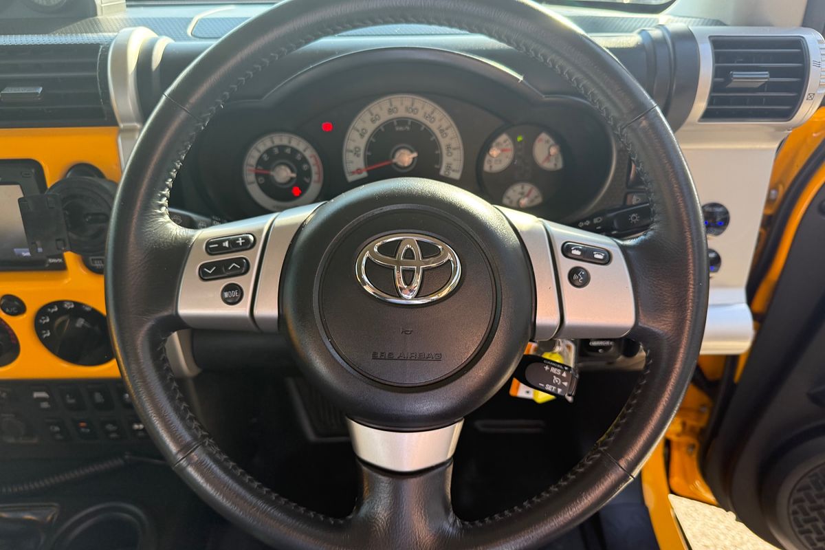 2012 Toyota FJ Cruiser GSJ15R