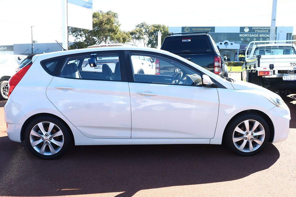 2017 Hyundai Accent Sport RB5