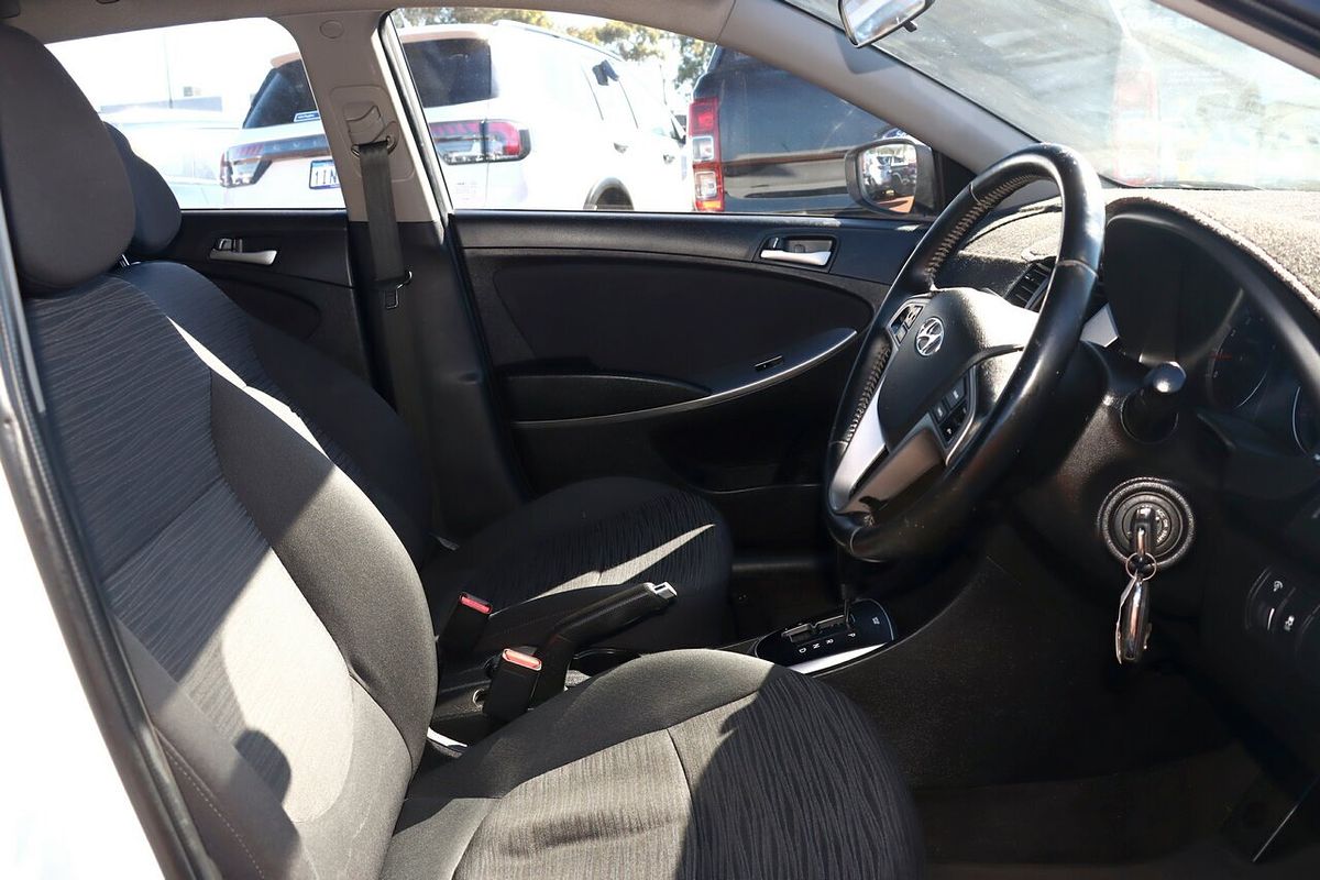 2017 Hyundai Accent Sport RB5