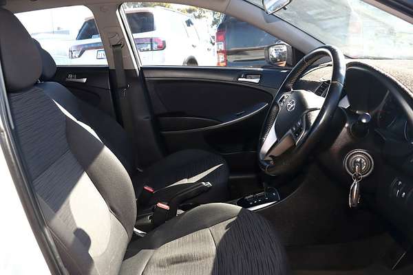 2017 Hyundai Accent Sport RB5