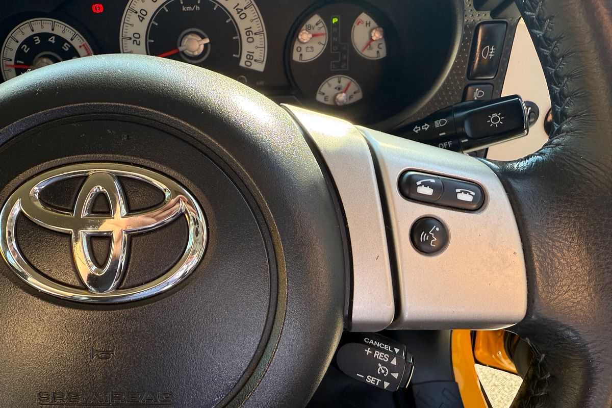 2012 Toyota FJ Cruiser GSJ15R